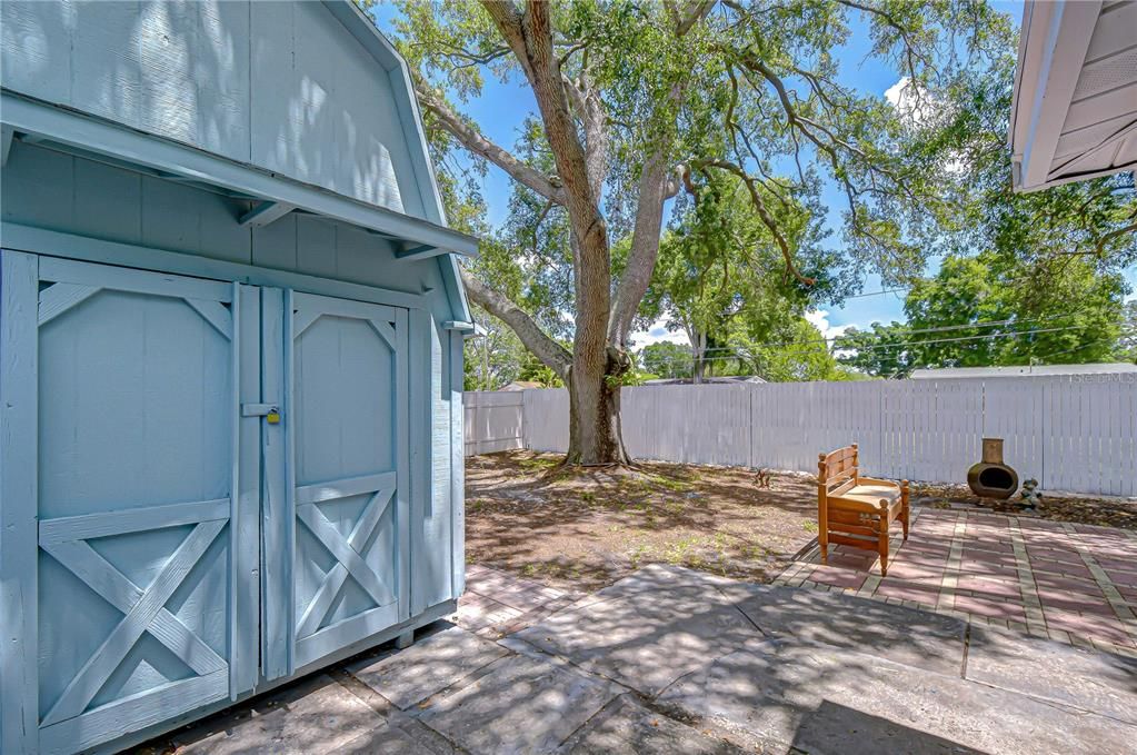 Active With Contract: $500,000 (3 beds, 2 baths, 1664 Square Feet)