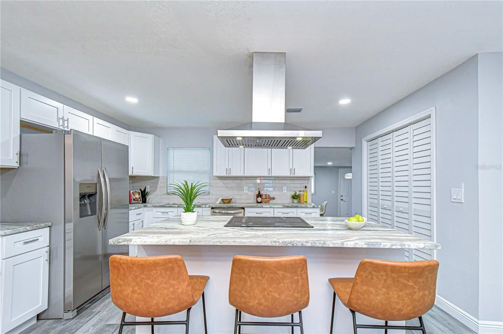 Active With Contract: $500,000 (3 beds, 2 baths, 1664 Square Feet)