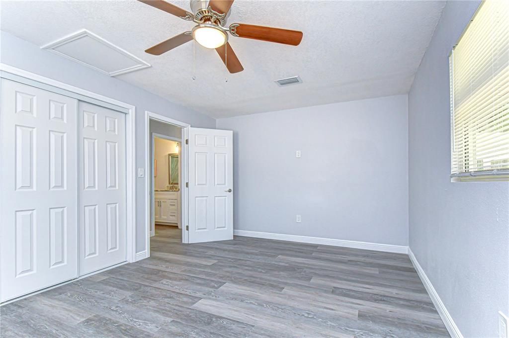 Active With Contract: $500,000 (3 beds, 2 baths, 1664 Square Feet)