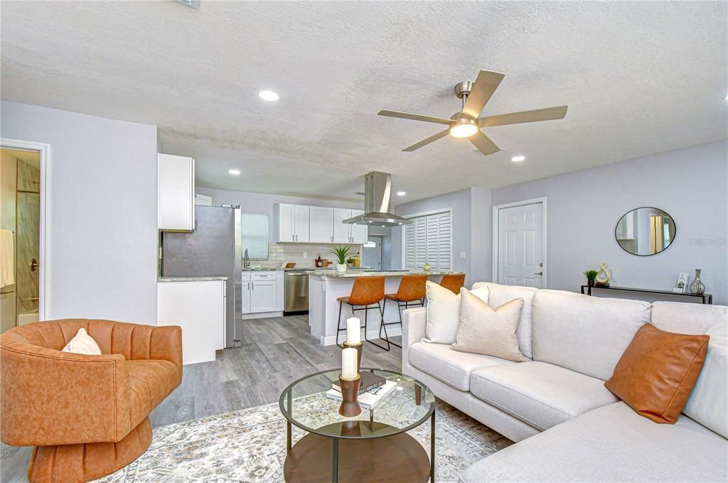 Active With Contract: $500,000 (3 beds, 2 baths, 1664 Square Feet)