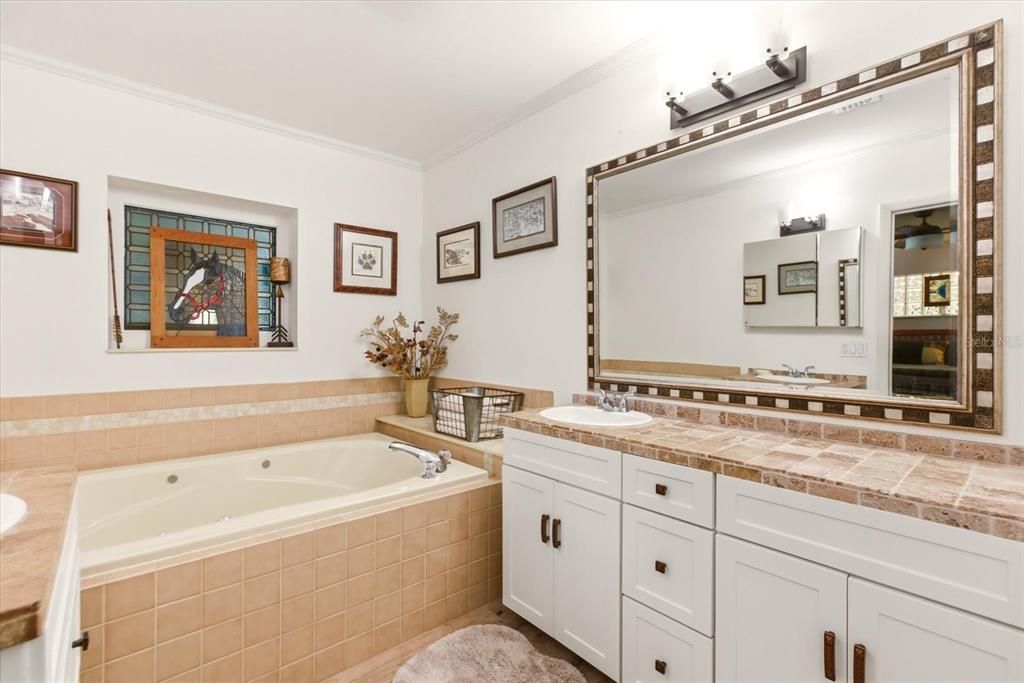 На продажу: $2,399,000 (3 спален, 3 ванн, 3657 Квадратных фут)