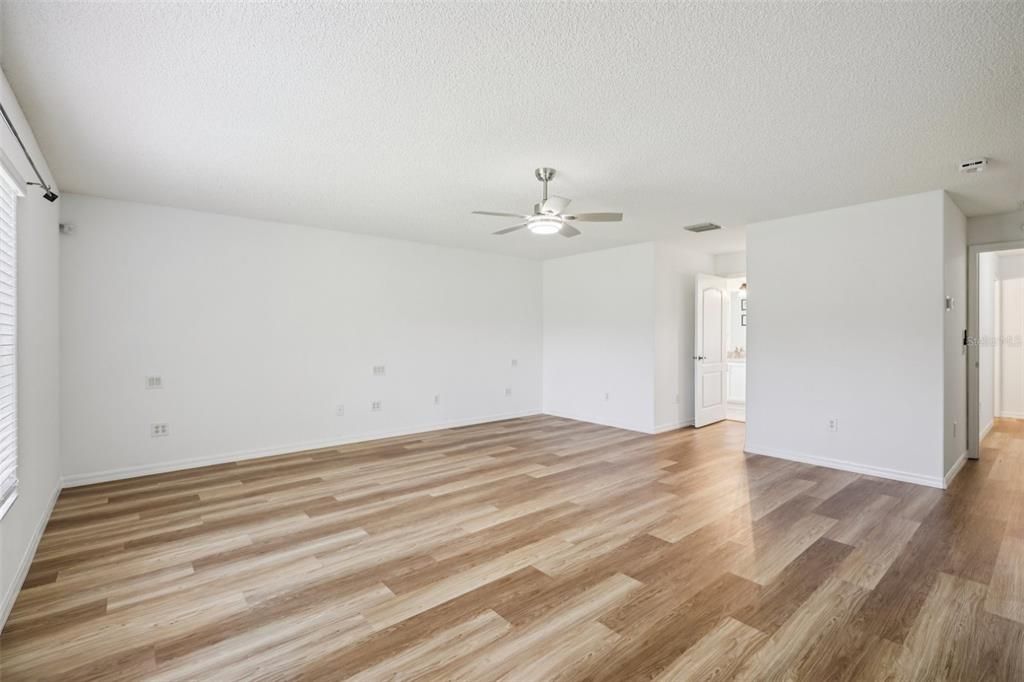 For Sale: $650,000 (3 beds, 3 baths, 2478 Square Feet)