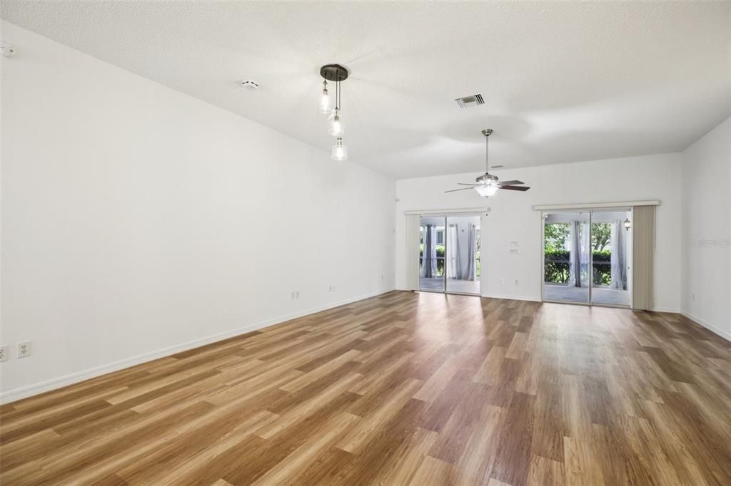 For Sale: $650,000 (3 beds, 3 baths, 2478 Square Feet)