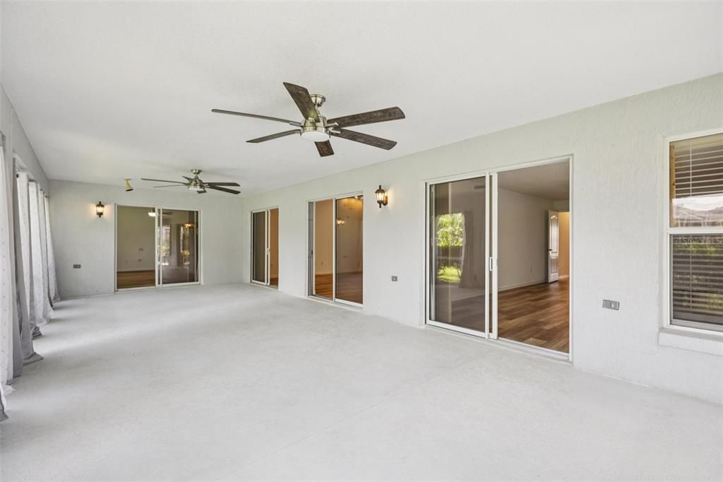 For Sale: $650,000 (3 beds, 3 baths, 2478 Square Feet)