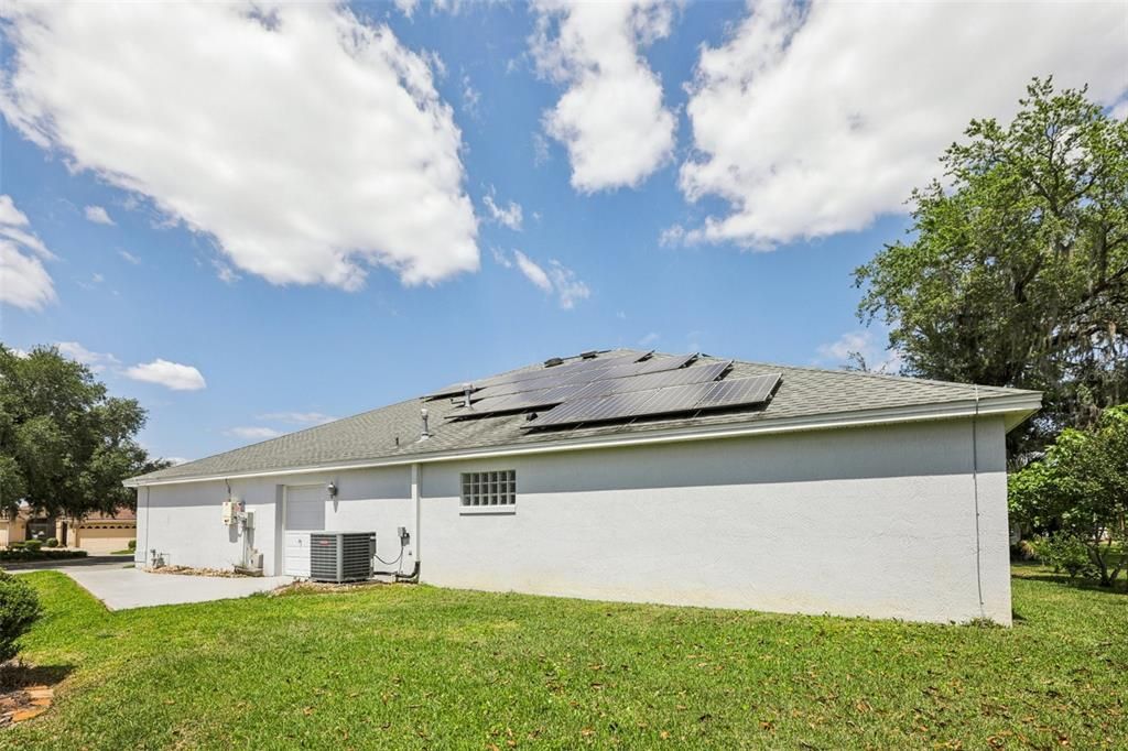 For Sale: $650,000 (3 beds, 3 baths, 2478 Square Feet)