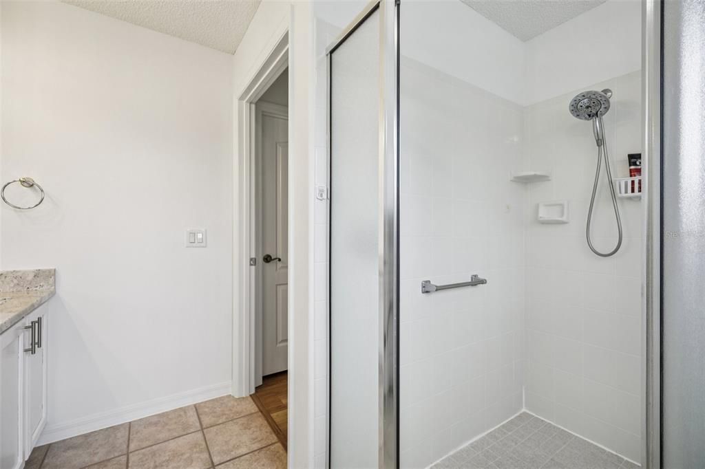 For Sale: $650,000 (3 beds, 3 baths, 2478 Square Feet)