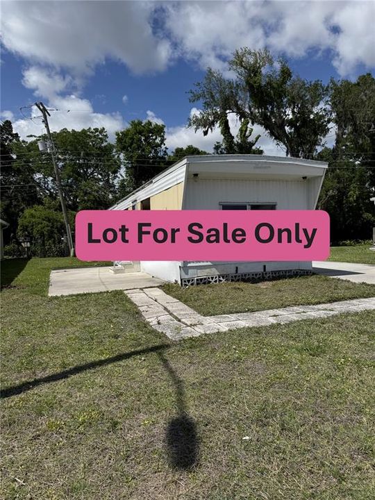 待售: $49,000 (0.06 acres)