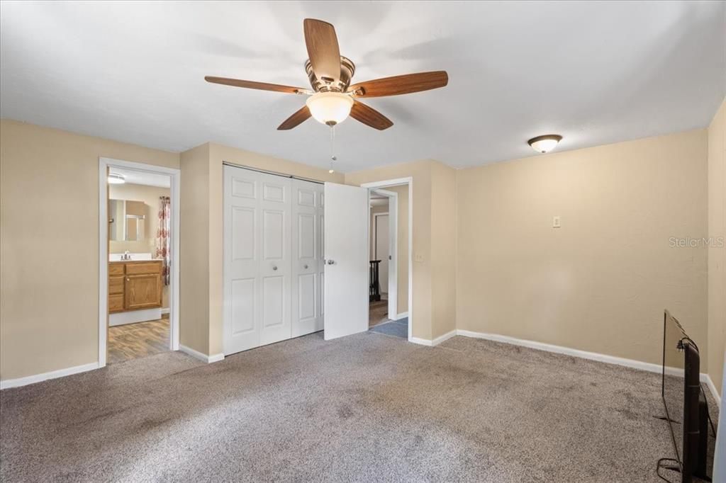 For Sale: $224,900 (2 beds, 2 baths, 1440 Square Feet)