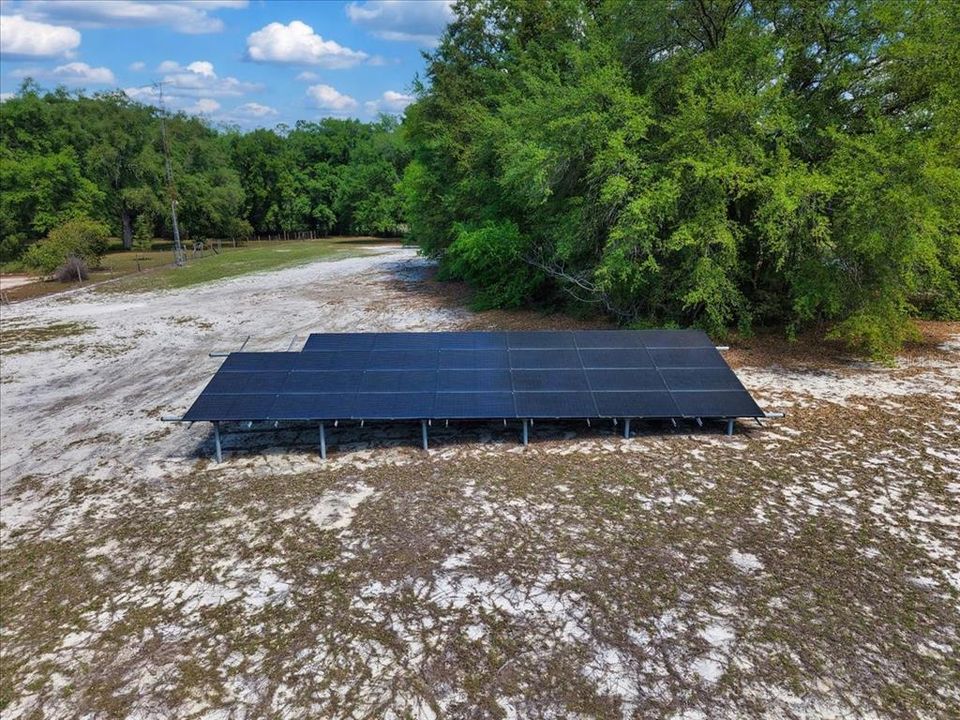 For Sale: $224,900 (2 beds, 2 baths, 1440 Square Feet)