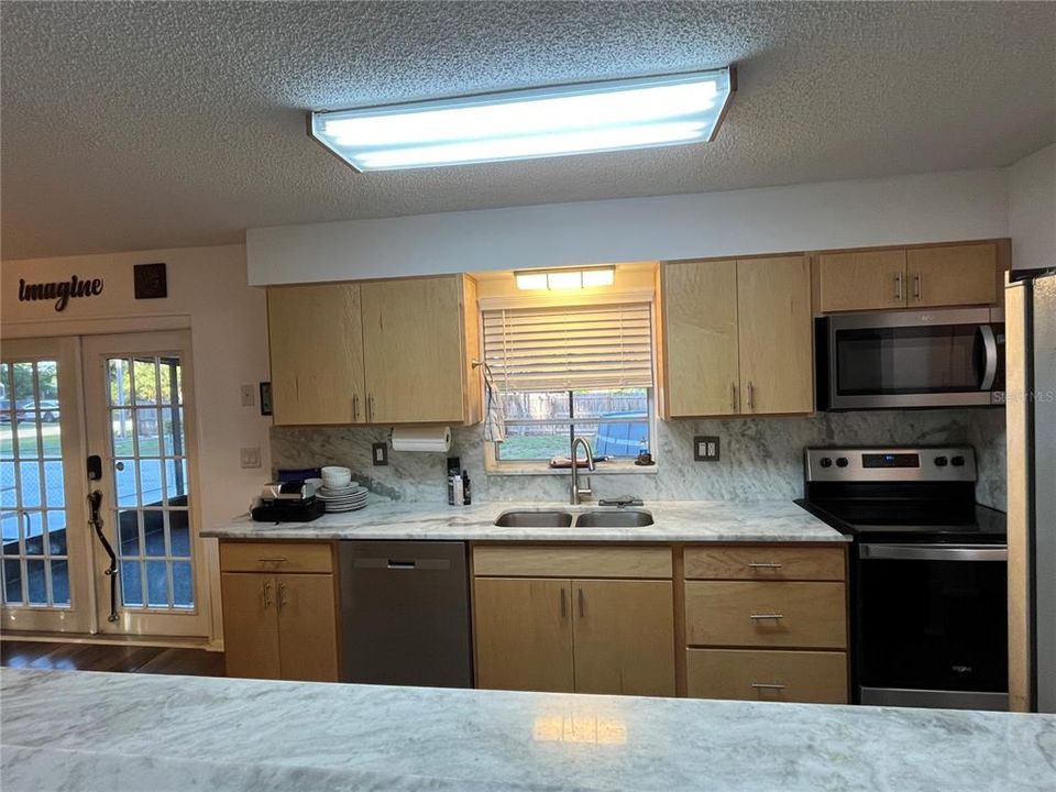 For Sale: $310,000 (3 beds, 2 baths, 1300 Square Feet)