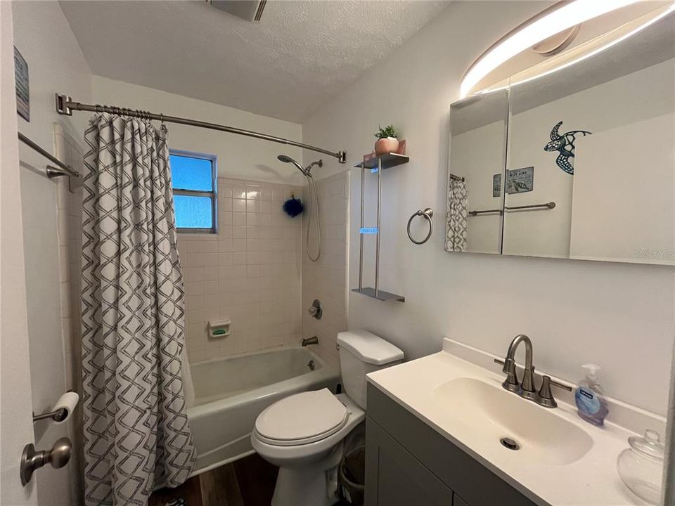 For Sale: $310,000 (3 beds, 2 baths, 1300 Square Feet)