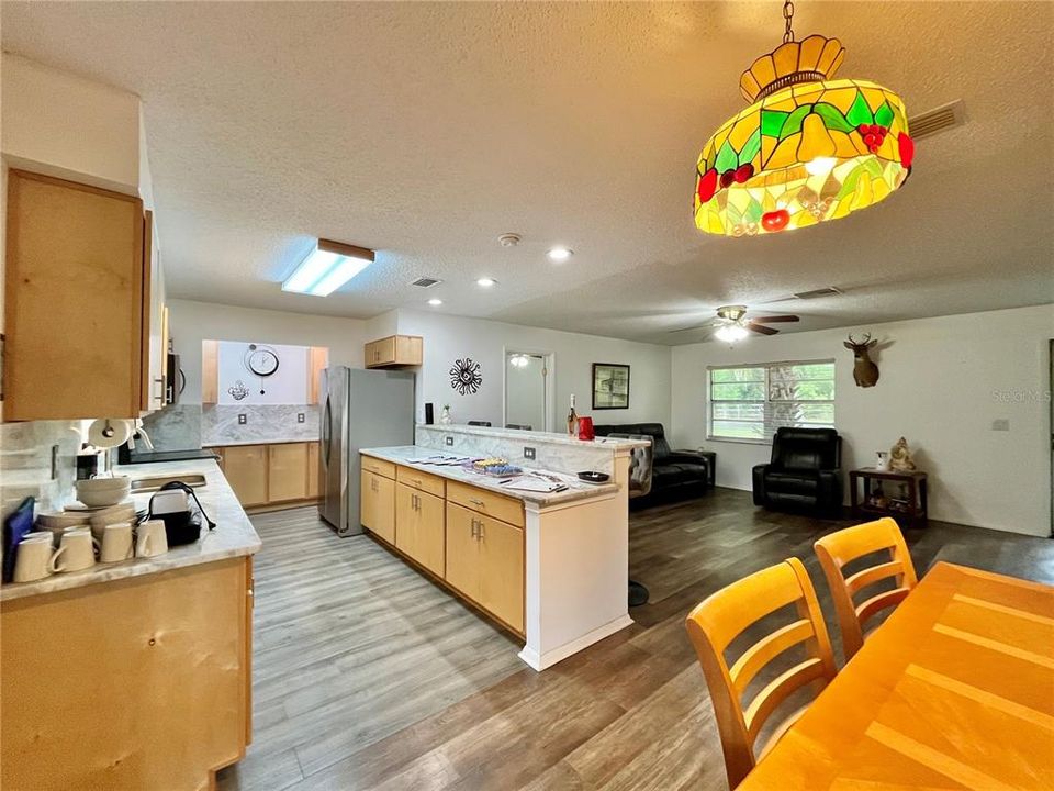 For Sale: $310,000 (3 beds, 2 baths, 1300 Square Feet)