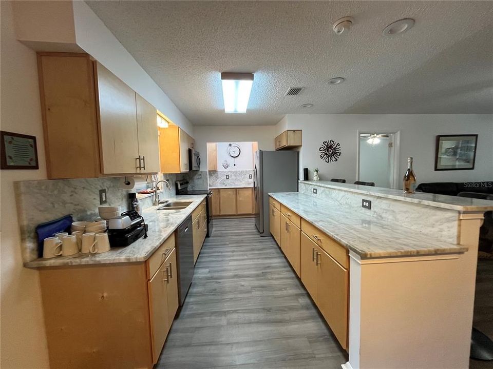 For Sale: $310,000 (3 beds, 2 baths, 1300 Square Feet)