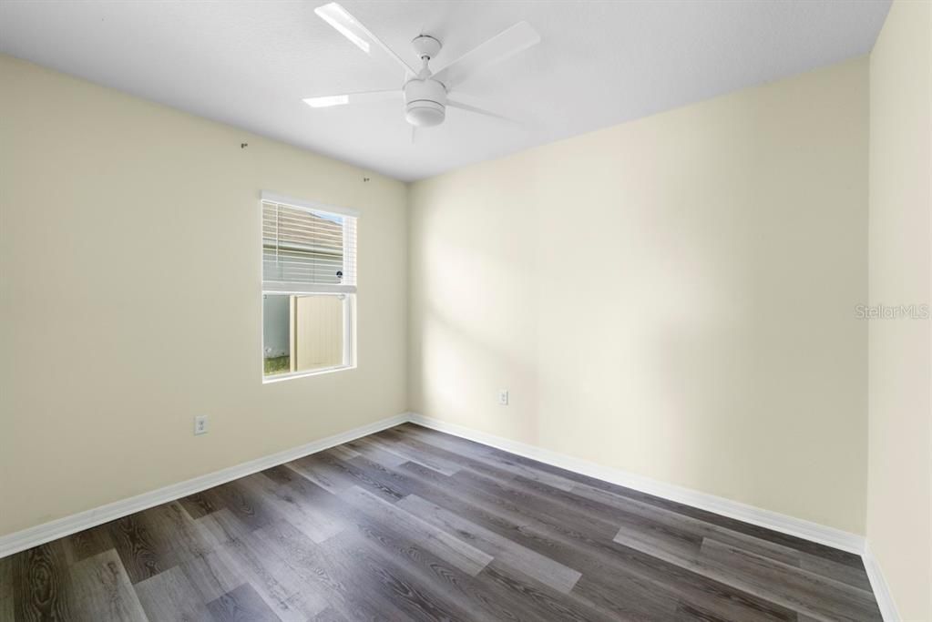 Activo con contrato: $239,990 (3 camas, 2 baños, 1426 Pies cuadrados)