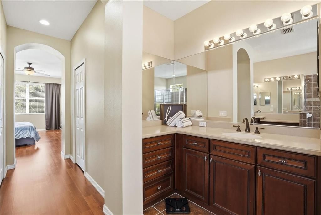 For Sale: $549,000 (3 beds, 3 baths, 2909 Square Feet)