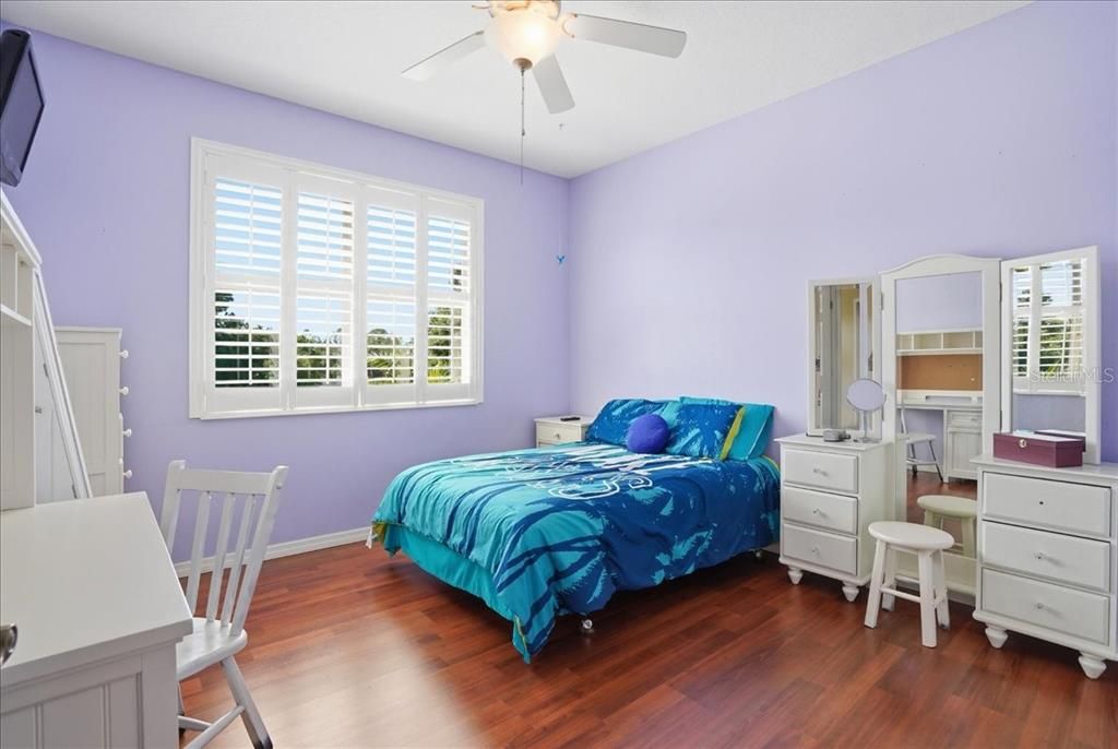 For Sale: $549,000 (3 beds, 3 baths, 2909 Square Feet)