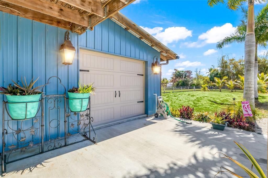 For Sale: $898,000 (2 beds, 1 baths, 3520 Square Feet)