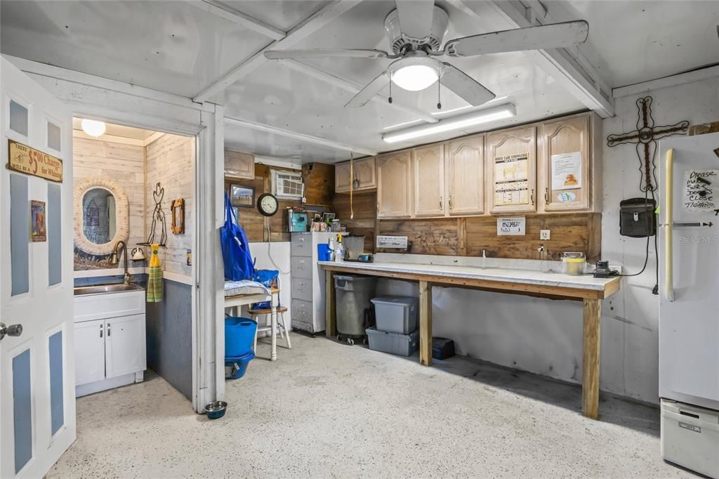 For Sale: $898,000 (2 beds, 1 baths, 3520 Square Feet)