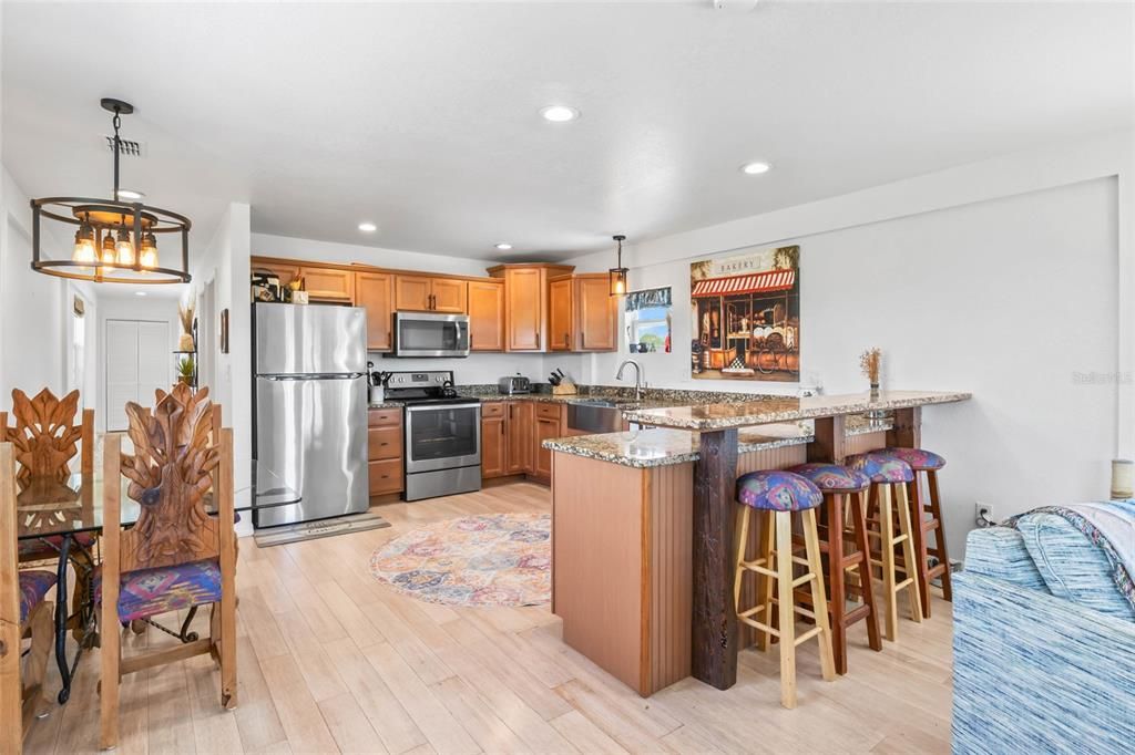 For Sale: $898,000 (2 beds, 1 baths, 3520 Square Feet)