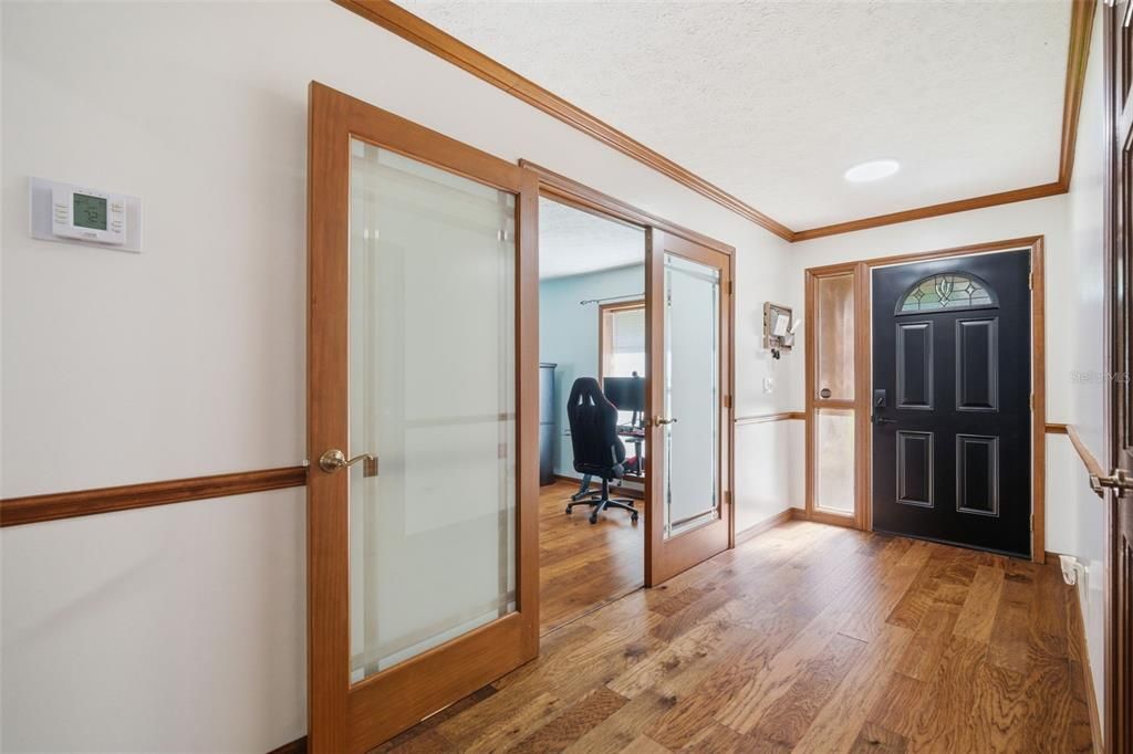 Activo con contrato: $566,500 (5 camas, 2 baños, 2544 Pies cuadrados)