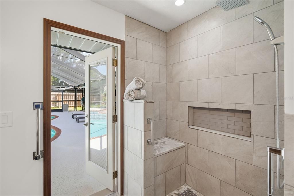 Activo con contrato: $566,500 (5 camas, 2 baños, 2544 Pies cuadrados)