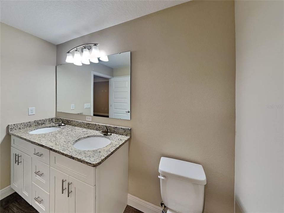For Rent: $1,699 (3 beds, 2 baths, 1453 Square Feet)