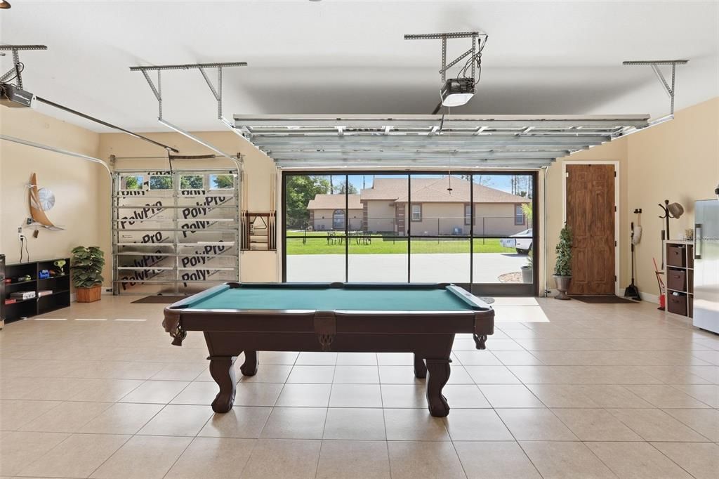 For Sale: $1,250,000 (6 beds, 4 baths, 3895 Square Feet)