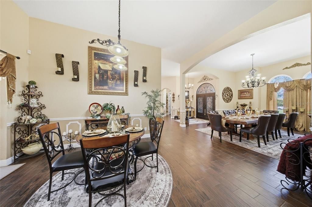 For Sale: $1,250,000 (6 beds, 4 baths, 3895 Square Feet)