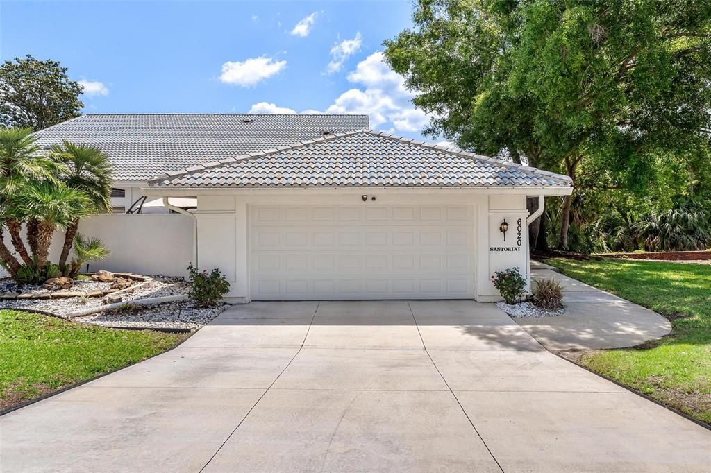 For Sale: $419,000 (3 beds, 2 baths, 2028 Square Feet)