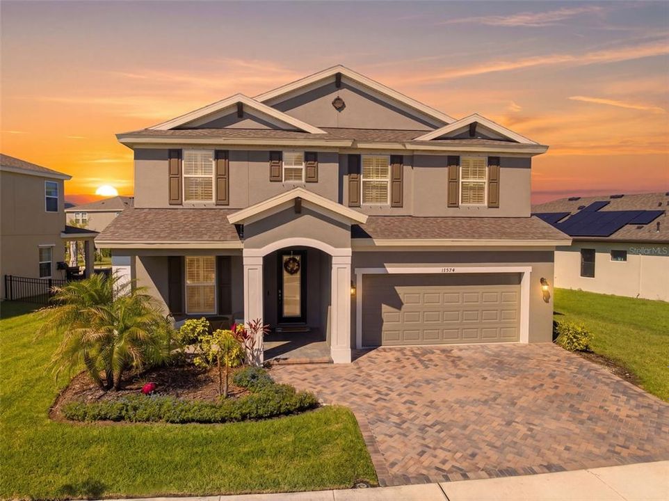 For Sale: $723,000 (5 beds, 3 baths, 3336 Square Feet)