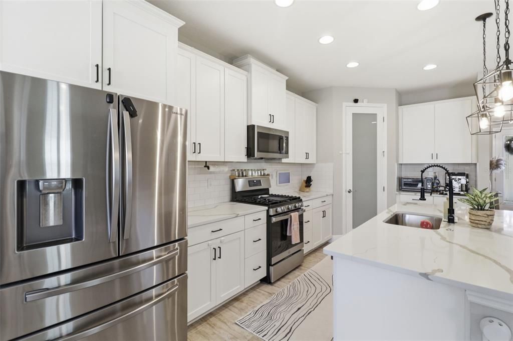 For Sale: $723,000 (5 beds, 3 baths, 3336 Square Feet)