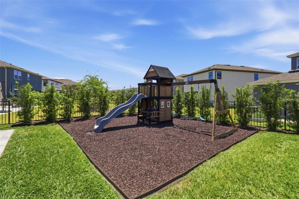 For Sale: $723,000 (5 beds, 3 baths, 3336 Square Feet)