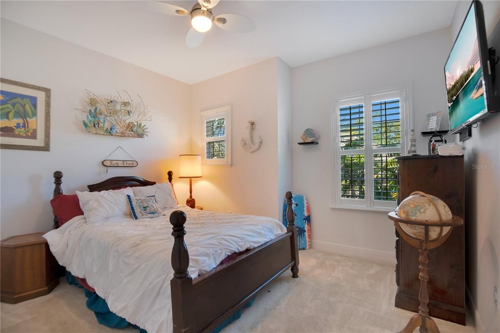 For Sale: $480,000 (3 beds, 2 baths, 2090 Square Feet)