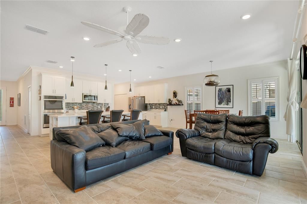 For Sale: $480,000 (3 beds, 2 baths, 2090 Square Feet)