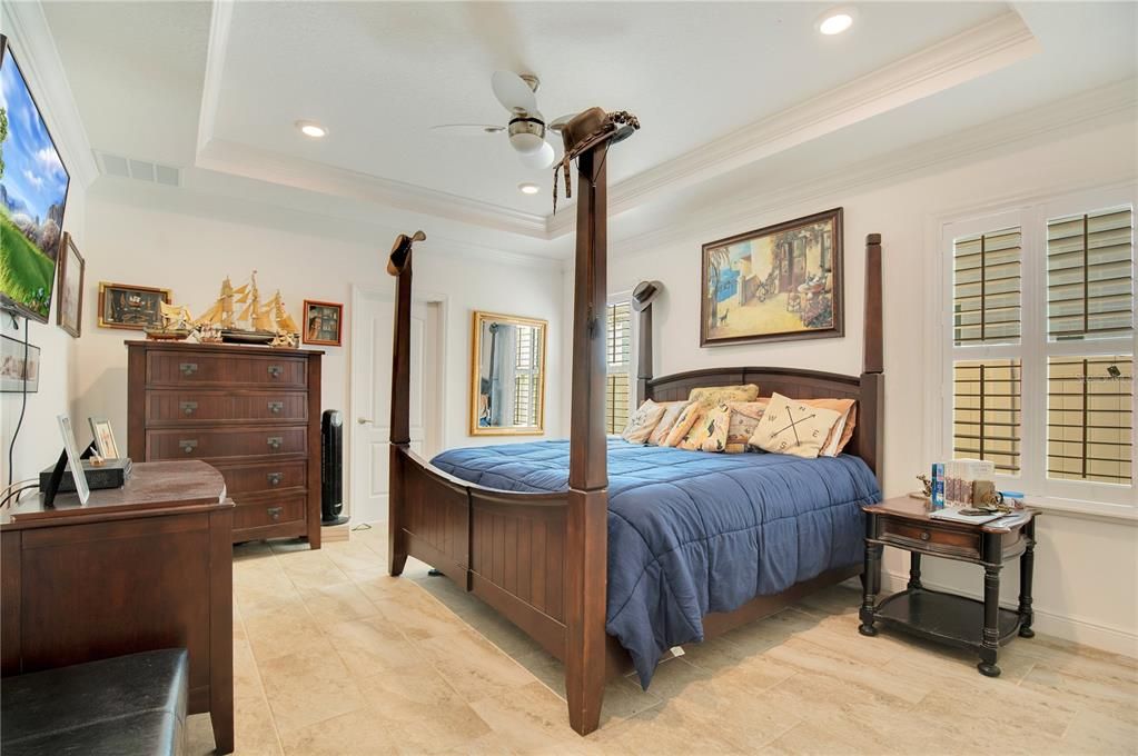 For Sale: $480,000 (3 beds, 2 baths, 2090 Square Feet)