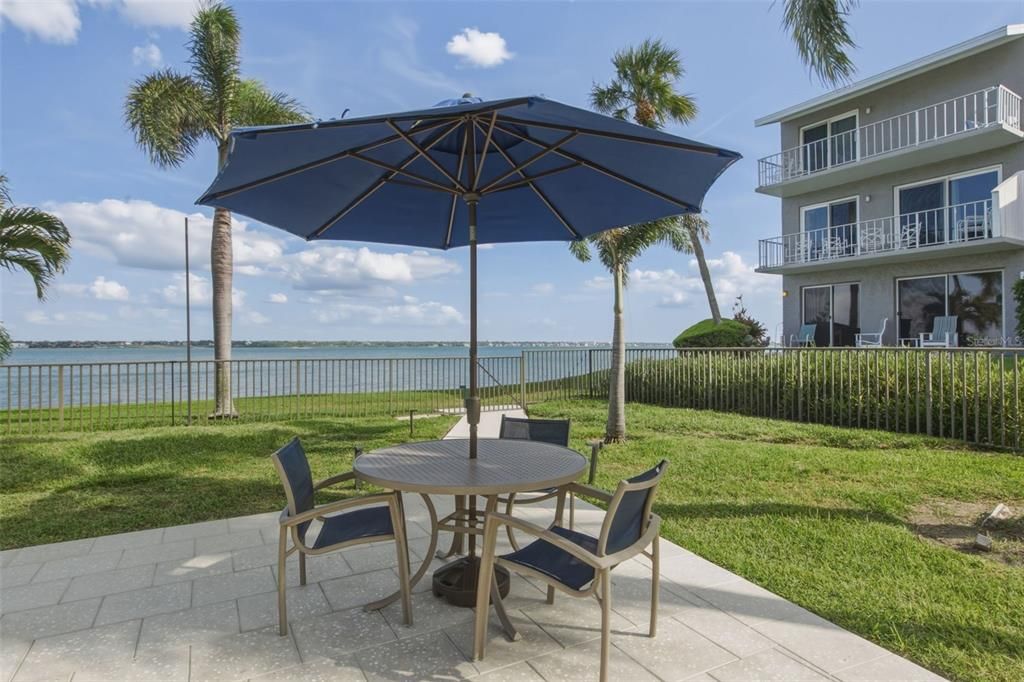 Active With Contract: $550,000 (2 beds, 2 baths, 1118 Square Feet)