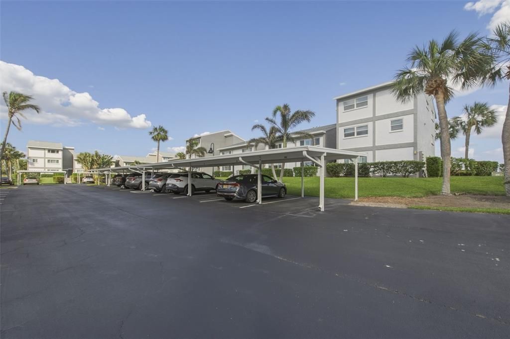 Active With Contract: $550,000 (2 beds, 2 baths, 1118 Square Feet)