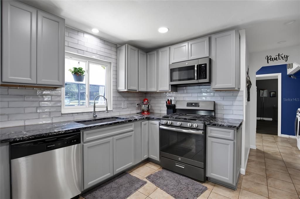 For Sale: $400,000 (4 beds, 3 baths, 2268 Square Feet)