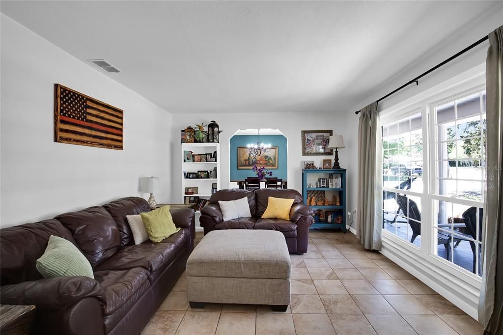 For Sale: $400,000 (4 beds, 3 baths, 2268 Square Feet)