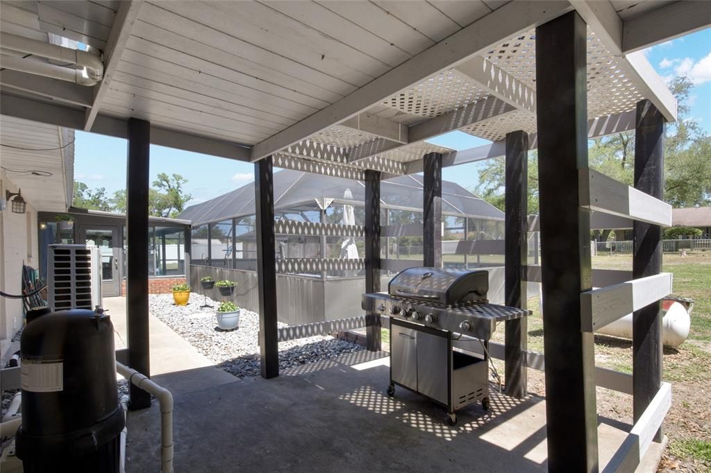 For Sale: $400,000 (4 beds, 3 baths, 2268 Square Feet)