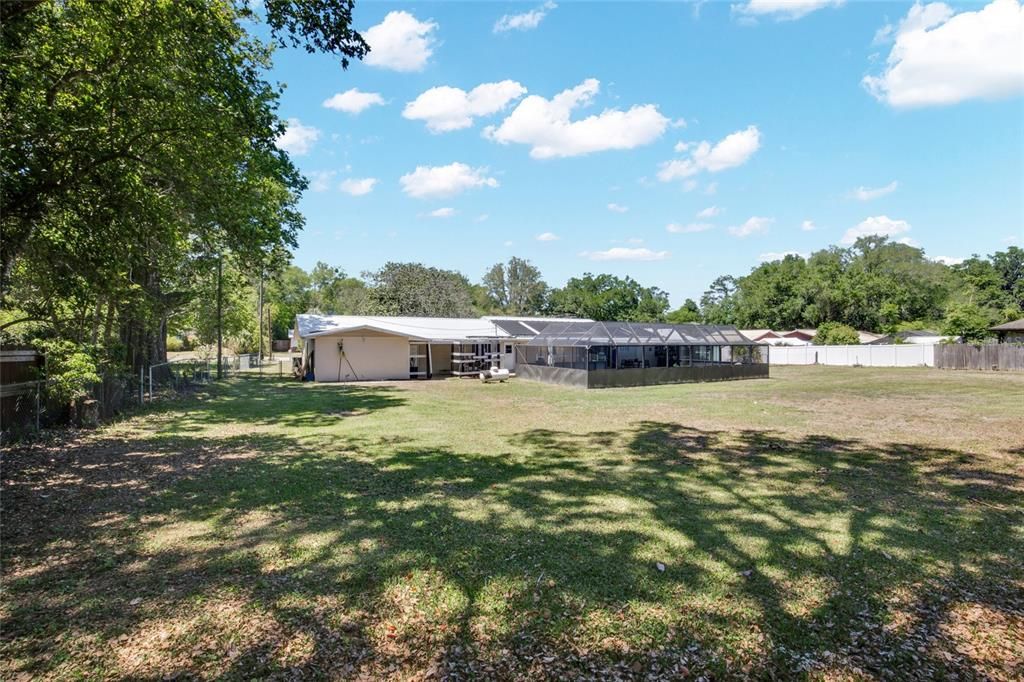 For Sale: $400,000 (4 beds, 3 baths, 2268 Square Feet)