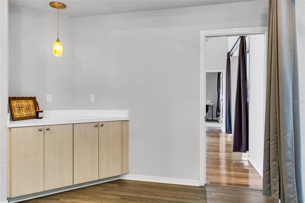 En Venta: $499,000 (3 camas, 3 baños, 2439 Pies cuadrados)