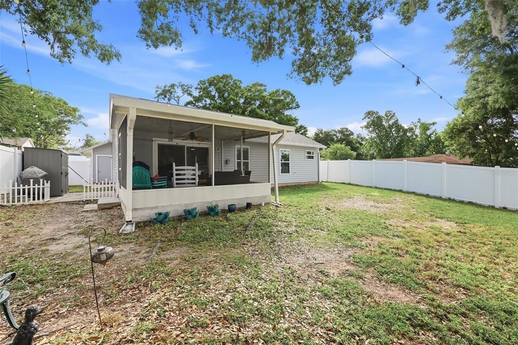 Active With Contract: $349,000 (3 beds, 2 baths, 1253 Square Feet)