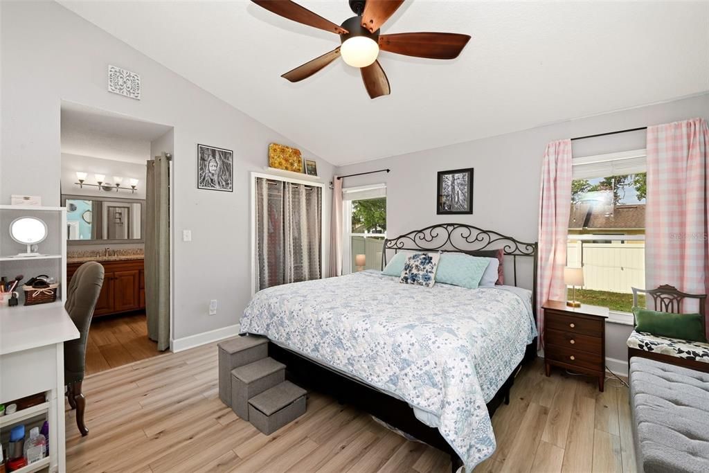 Active With Contract: $349,000 (3 beds, 2 baths, 1253 Square Feet)