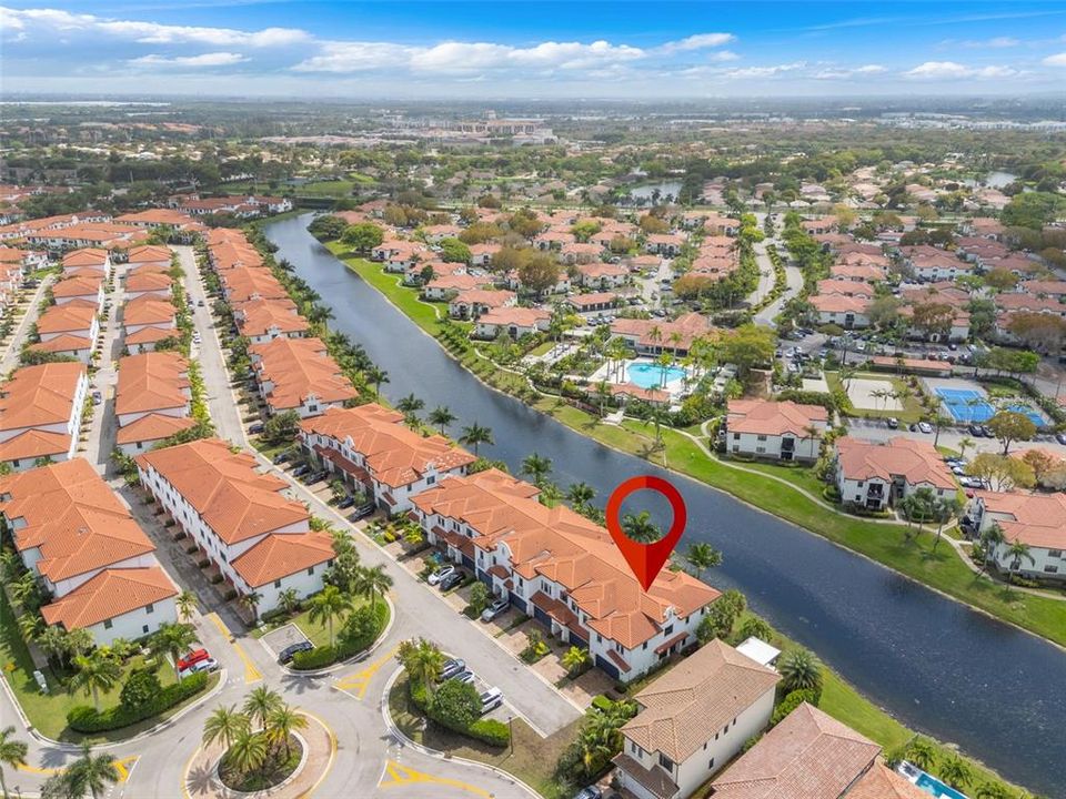 En Venta: $960,000 (3 camas, 2 baños, 2269 Pies cuadrados)