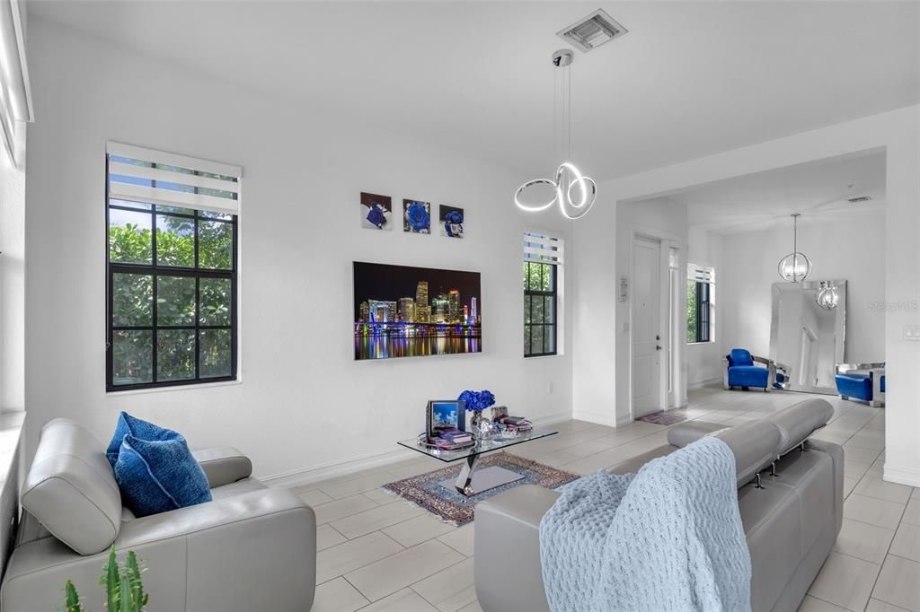 En Venta: $960,000 (3 camas, 2 baños, 2269 Pies cuadrados)