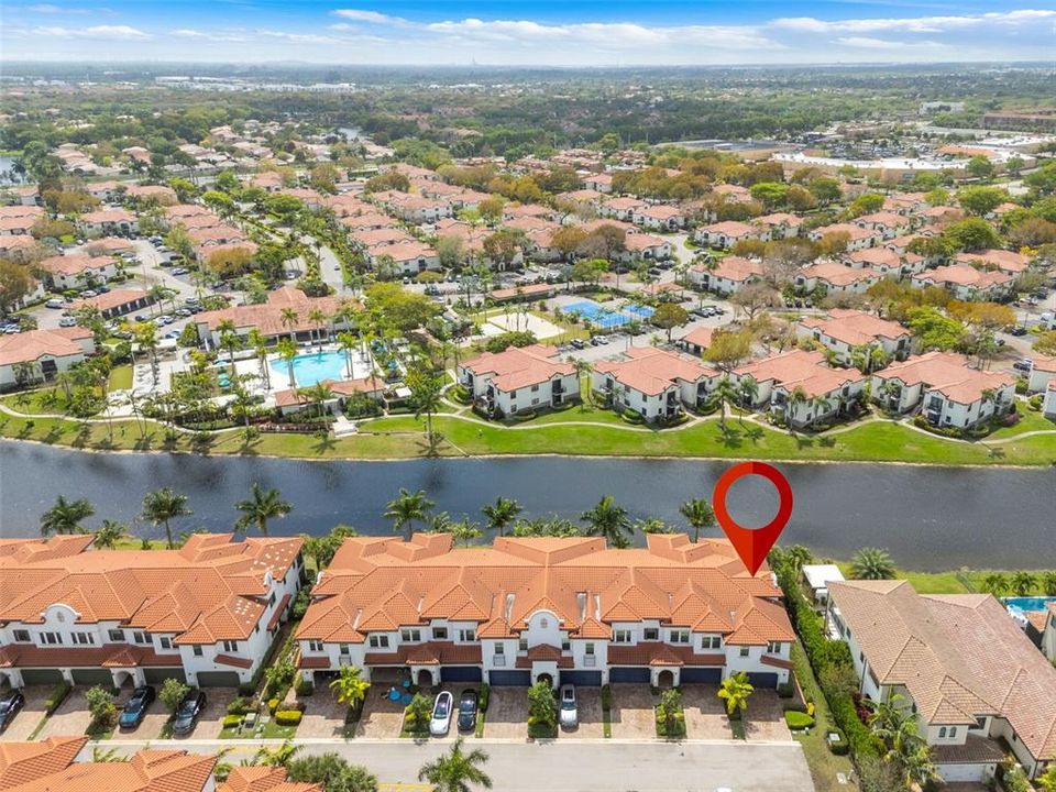 En Venta: $960,000 (3 camas, 2 baños, 2269 Pies cuadrados)