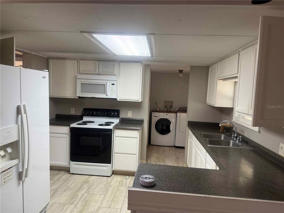 En Venta: $235,000 (3 camas, 2 baños, 1056 Pies cuadrados)