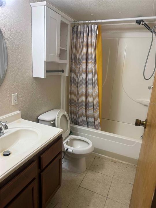 En Venta: $235,000 (3 camas, 2 baños, 1056 Pies cuadrados)