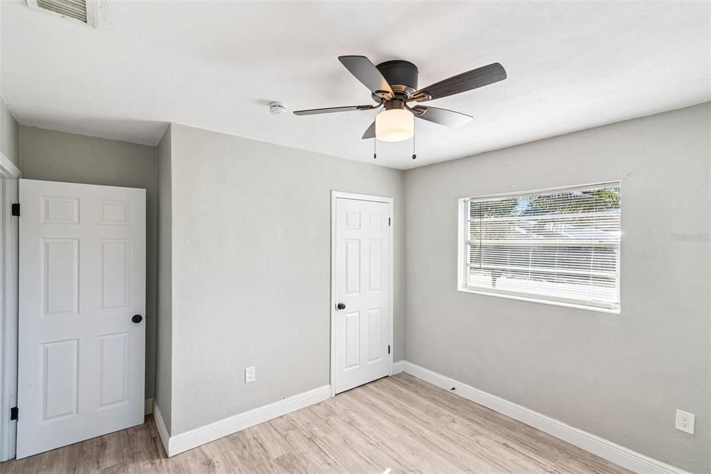 Activo con contrato: $179,000 (3 camas, 1 baños, 960 Pies cuadrados)
